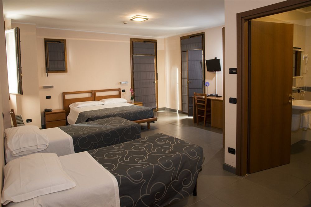 Parini Hotel Bosisio Parini Eksteriør billede